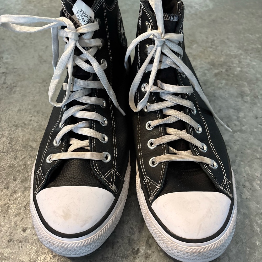 Converse Chuck Taylor lugged Black and White High-Tops mens size 10